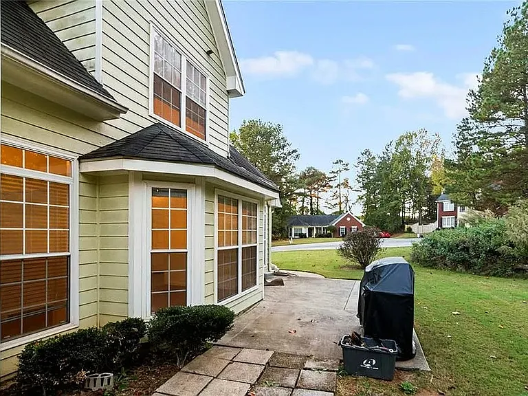 888 Saddlebred Way — Photo 17