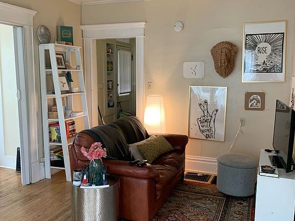 3rd image of 1515 W Jefferson St APT 2