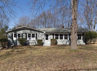 2117 Tarlton Dr, Matthews, NC 28105