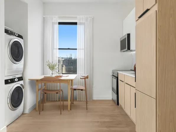 511 9th Street image 1 of 8