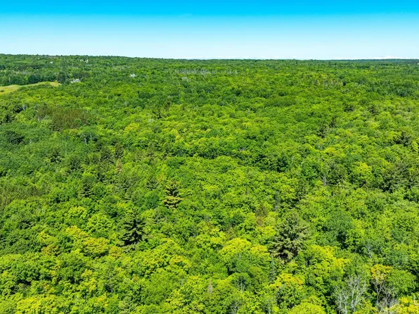 1 Forsman Rd, Hancock, MI 49930