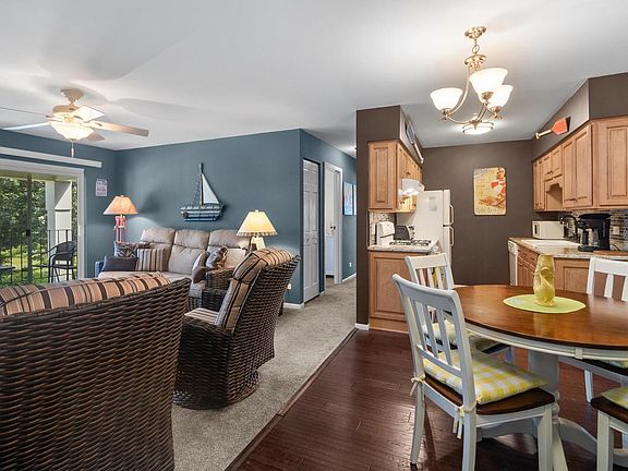 5th image of 110 Hank Jay DRIVE #E