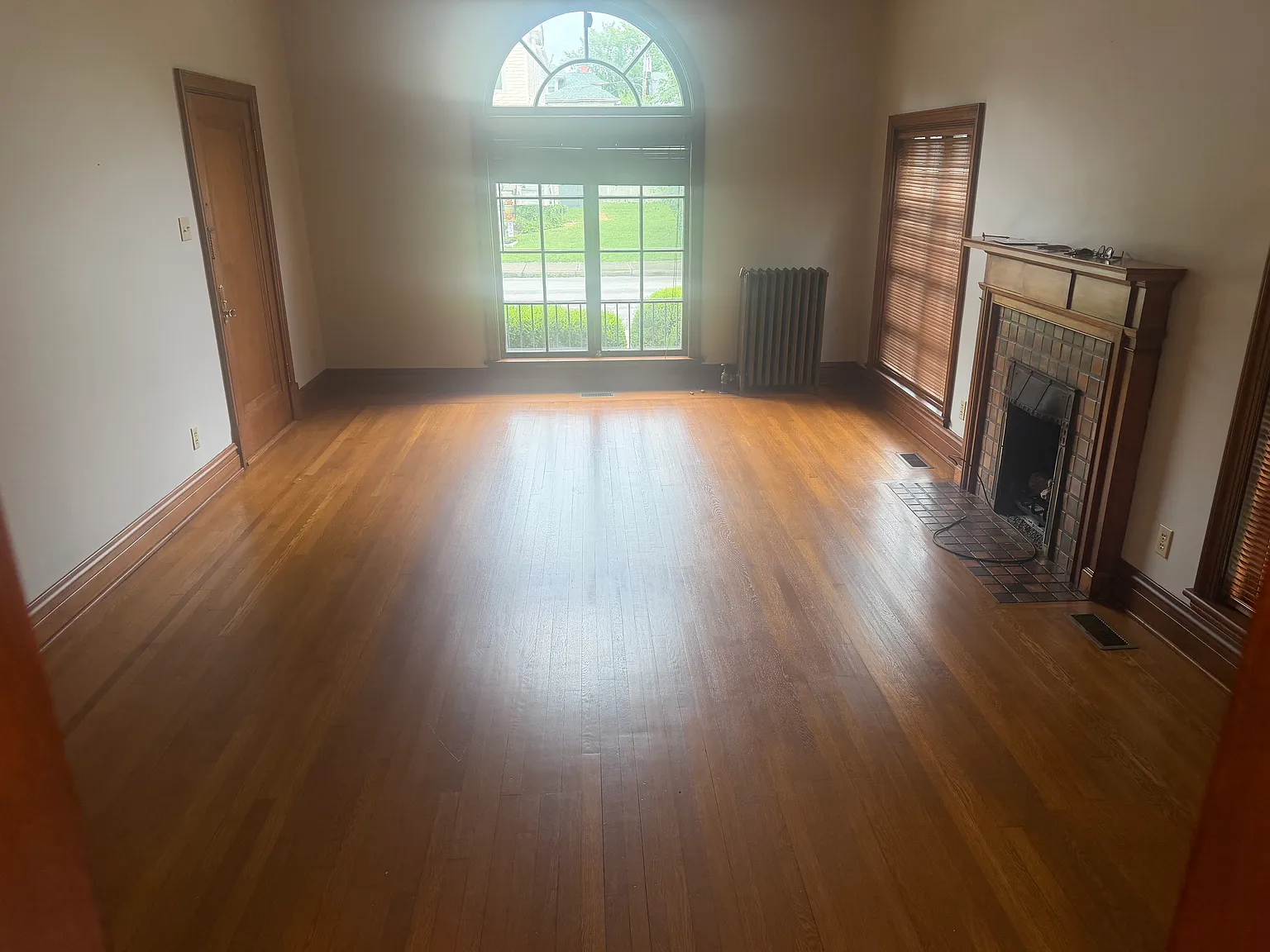 1610 Montgomery Ave — Photo 3