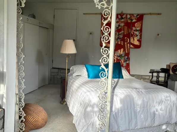 34 Holly Rd, Fairfax, CA 94930