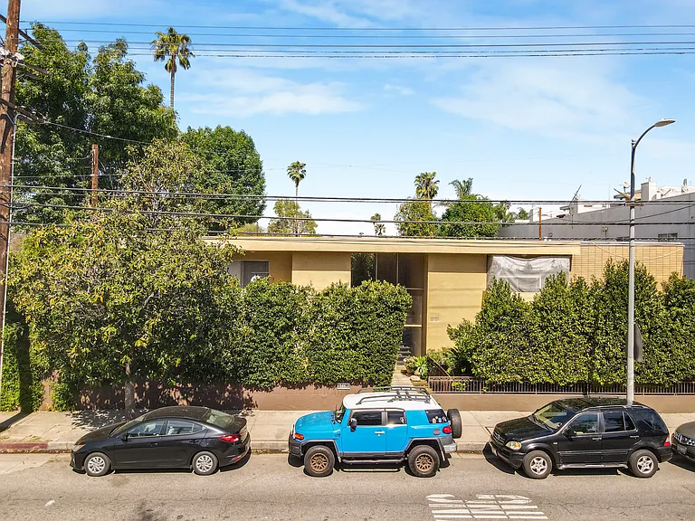 14641 Magnolia Blvd #5 — Photo 15