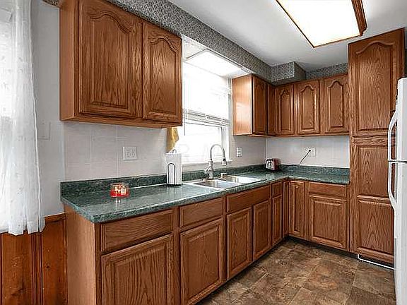 4th image of 3006 Gerbert Rd