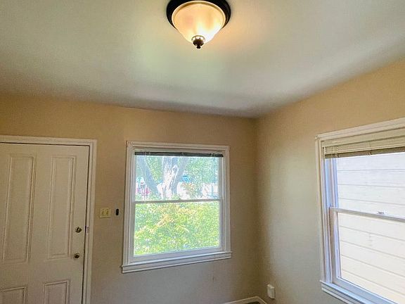 3rd image of 1712 F St #1-4