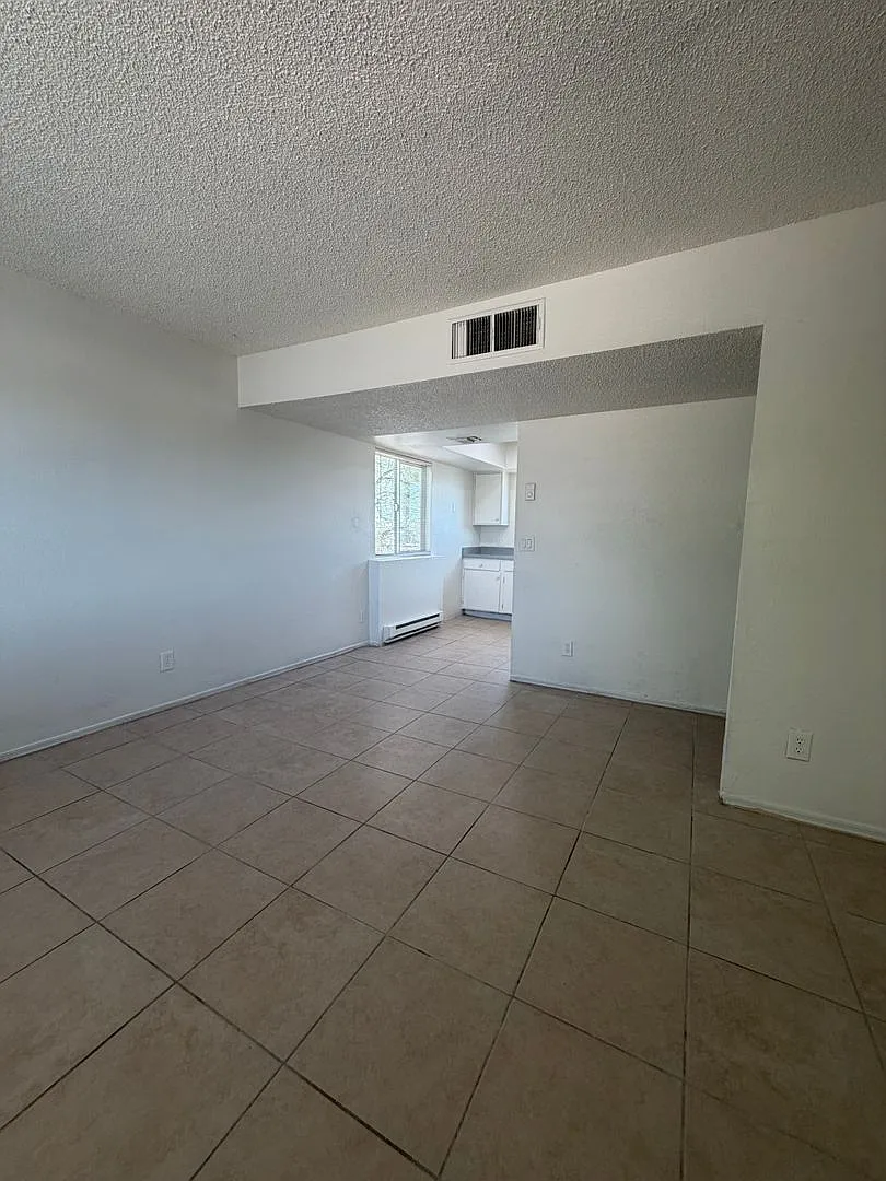 Single Level Home - Corner 2 Bedroom 1 Bath — Photo 4