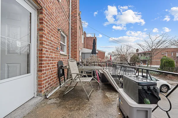 Sold by 5 Boro Realty Corp | media 17
