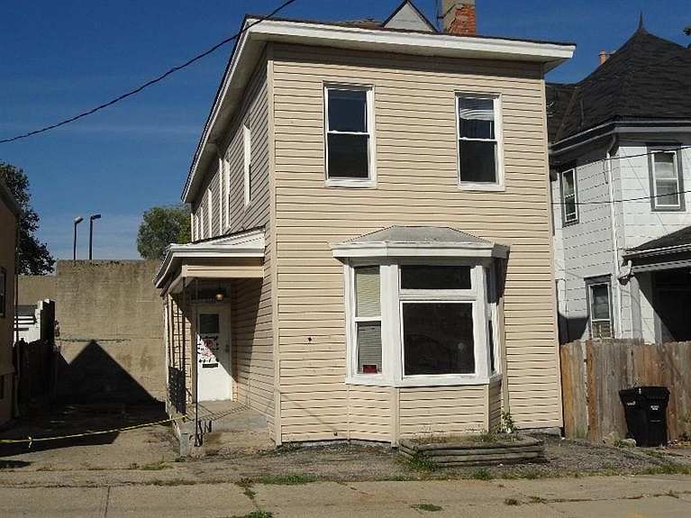 1st image of 2527 Park Ave