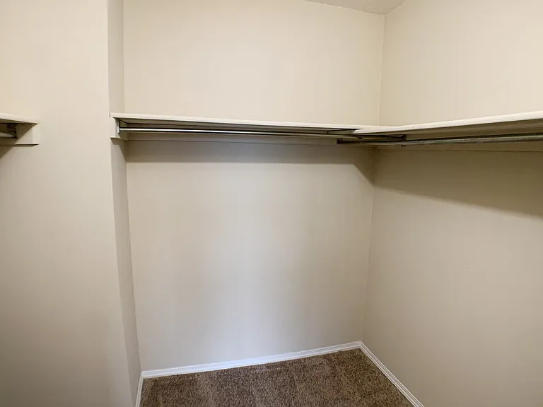 Indian Lookout Apartments — Photo 58