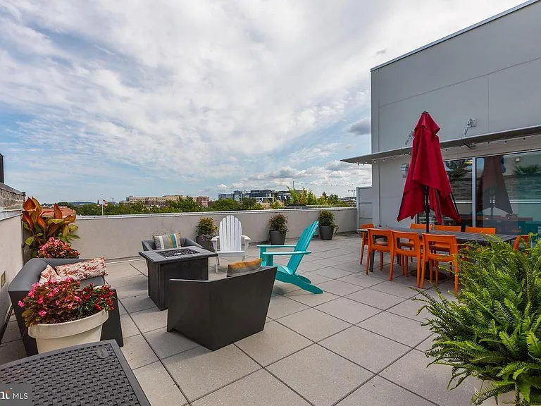 1616 11th St NW #Penthouse 2 — Photo 16