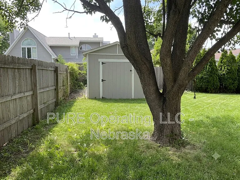 5018 S 163rd St — Photo 14