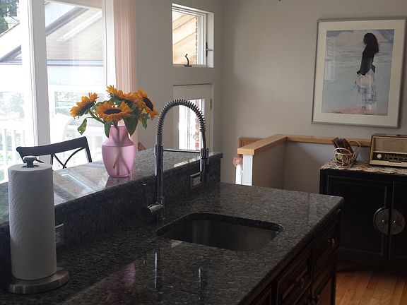 5th image of 10203 Greenfield St