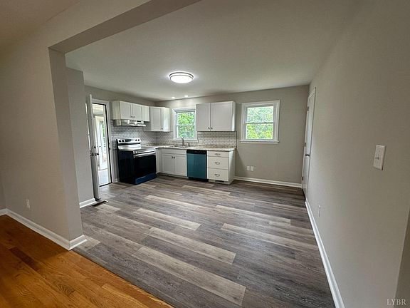 2nd image of 221 Laurel Dr