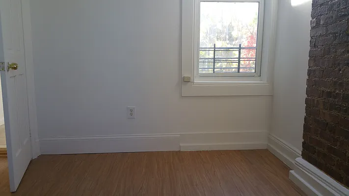 Rented by Blue Egg Realty Corp | media 56