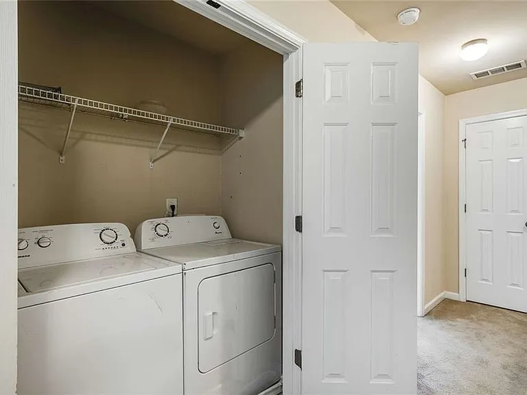 1798 Oakbrook Ln NW #8 — Photo 32