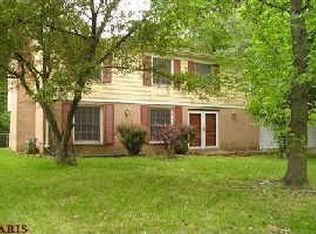 1364 Hudson Hills Dr, Saint Louis, MO 63135