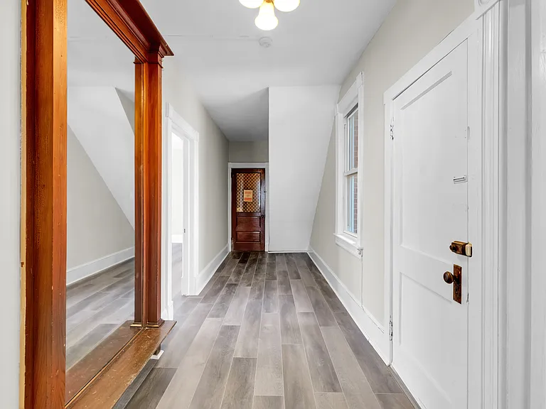 265-267 E Bertsch St #2 — Photo 8