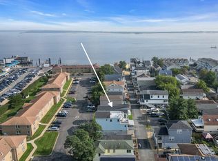 41 Gravelly Point Rd, Highlands, NJ 07732