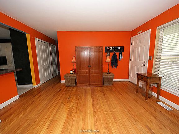 4th image of 4772 Farmal St
