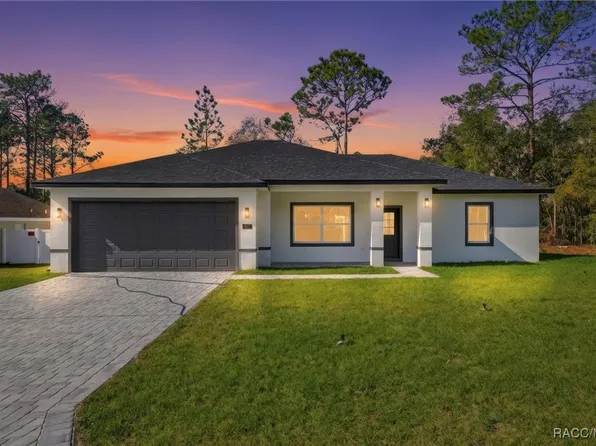 2275 W Linden Dr, Citrus Springs, FL 34434