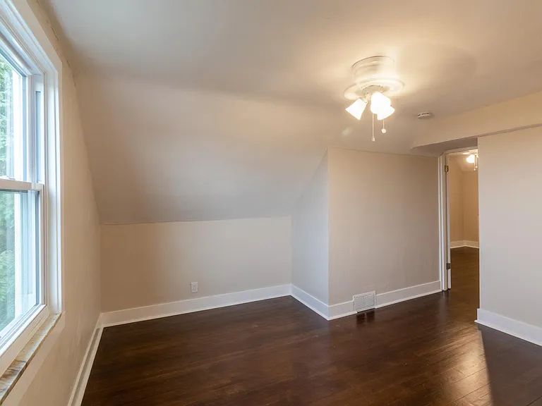 4626 Coleridge St — Photo 23
