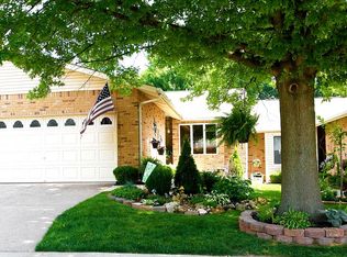 1149 Hunter Ct, Lake Saint Louis, MO