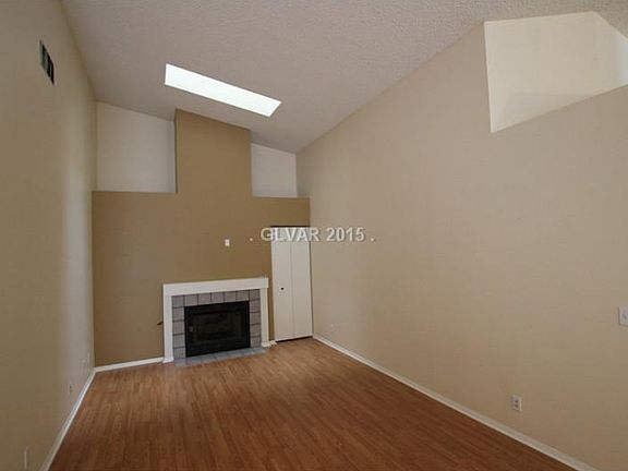 5th image of 2224 Florissant Dr
