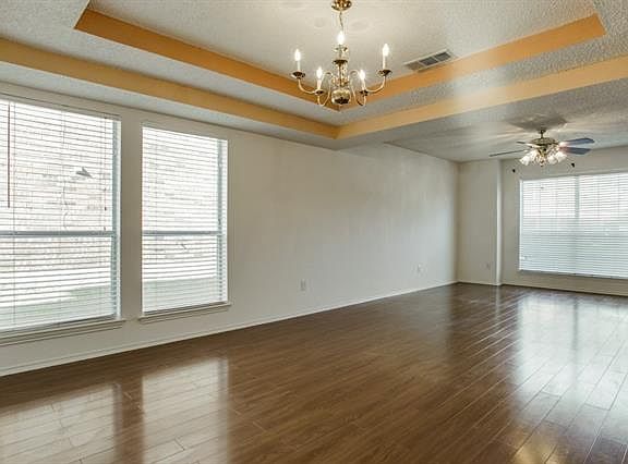 5th image of 6742 Silvercrest Dr
