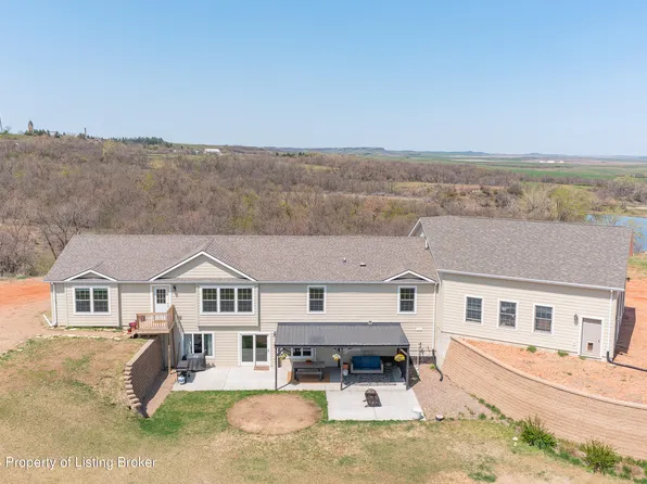 3620 88th Ave SW, Richardton, ND 58652