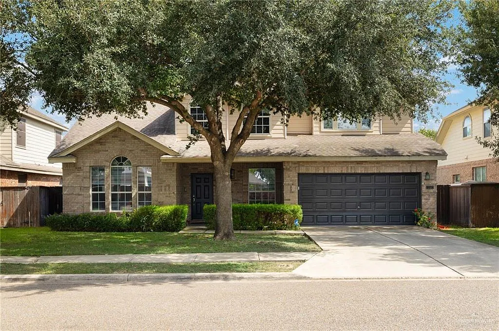 4 bed, 3.0 bath, 2754 sqft, $2,950 — Photo 1