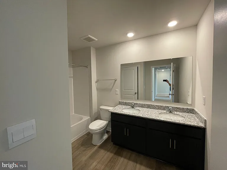 182 Hamstead Dr — Photo 7