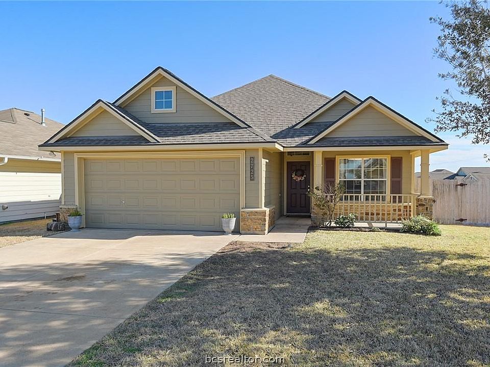 1st image of 2725 Silver Oak Dr