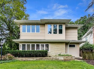 401 Beech Dr, Glenview, IL 60025