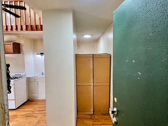 5th image of 56 Cambridge St Unit 4