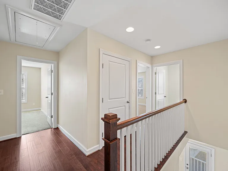 4629 Lee Ave — Photo 13