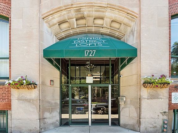 2nd image of 1727 S Indiana Ave APT 301