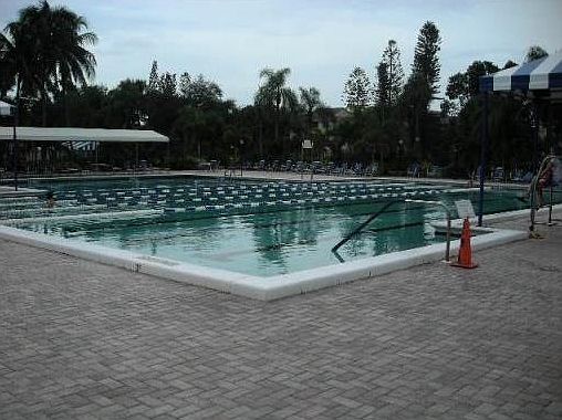 2nd image of 2605 Carambola Cir N