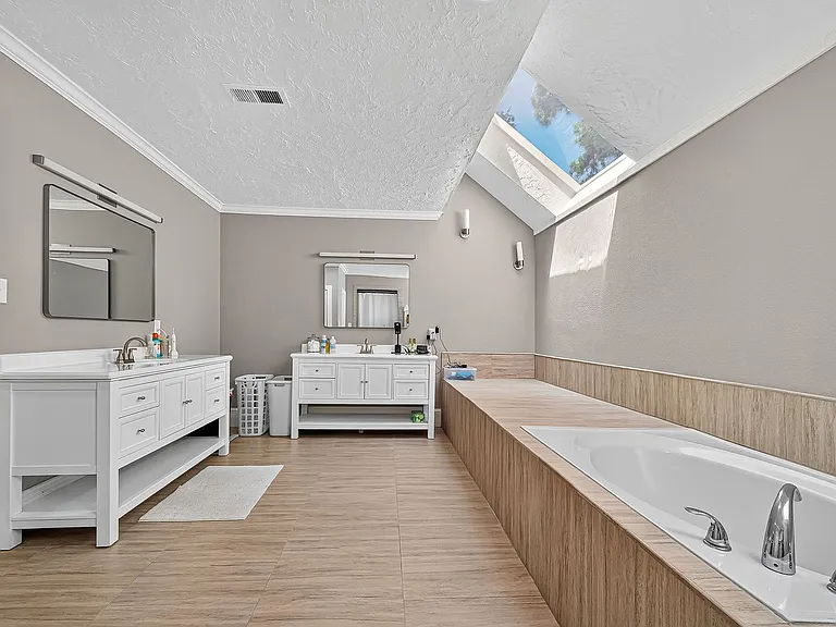 5815 Green Terrace Ln — Photo 32
