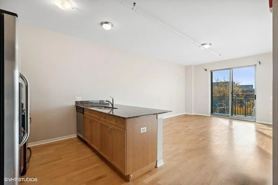 1 bed, 714 sqft, $2,000 — Photo 4
