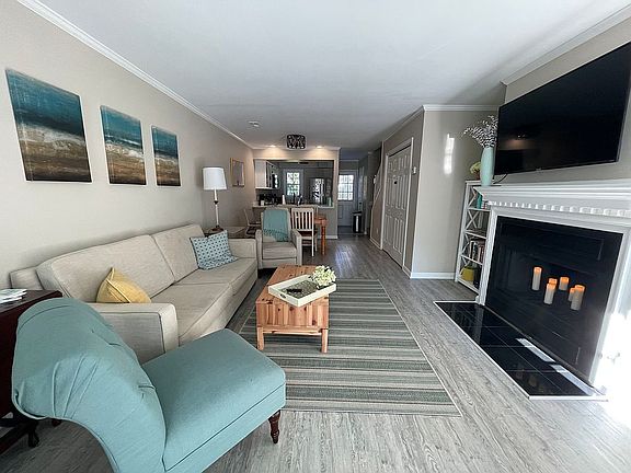 2nd image of 4920 S 1st St APT 32