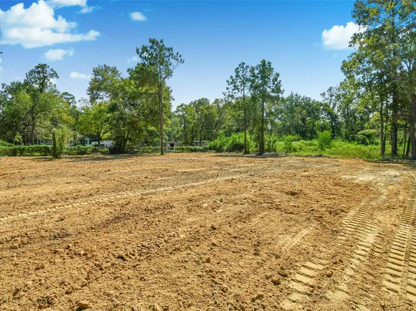 430 Waterfall Dr, Huffman, TX 77336