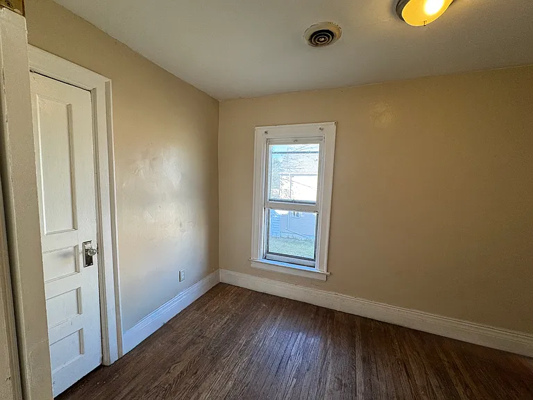 26 Sherwood St — Photo 10