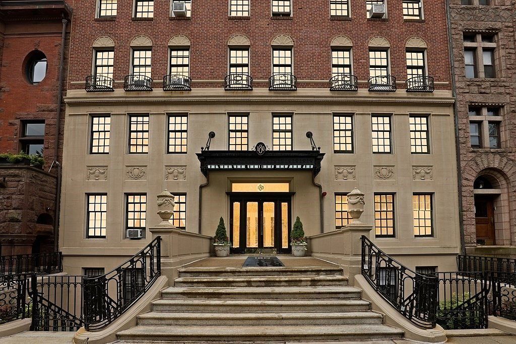 180 Commonwealth Ave APT 7, Boston, MA 02116 | Zillow