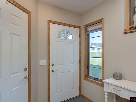 2nd image of 101 Savanna Ln