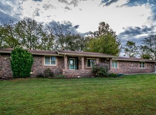 1004 S 5th Ave, Ozark, MO 65721