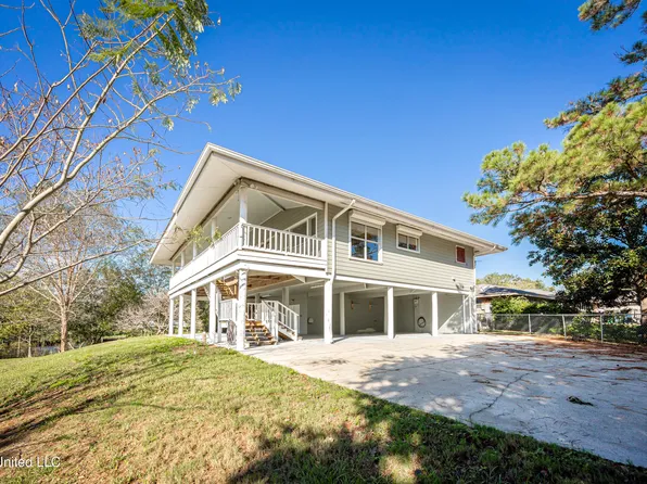 6001 Switzer Cv, Ocean Springs, MS 39564