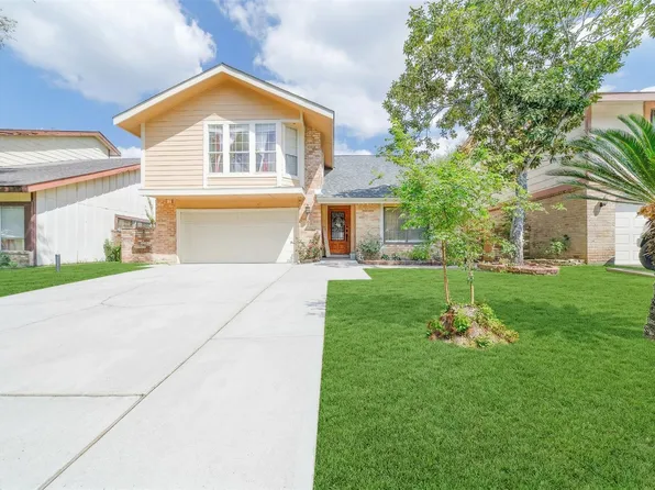 7711 Miller Glen Ln, Houston, TX 77072