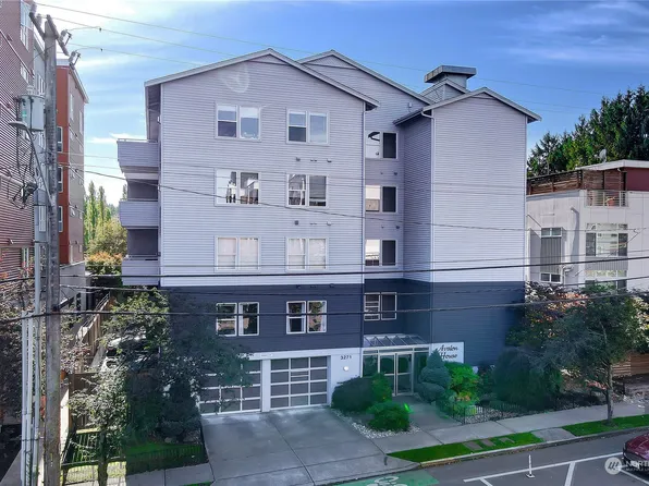 3271 SW Avalon Way #204, Seattle, WA 98126
